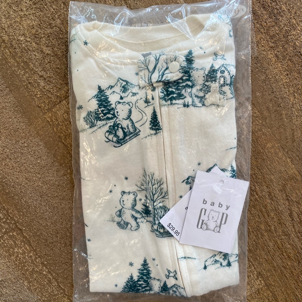 NWT Baby Gap newborn footed one piece